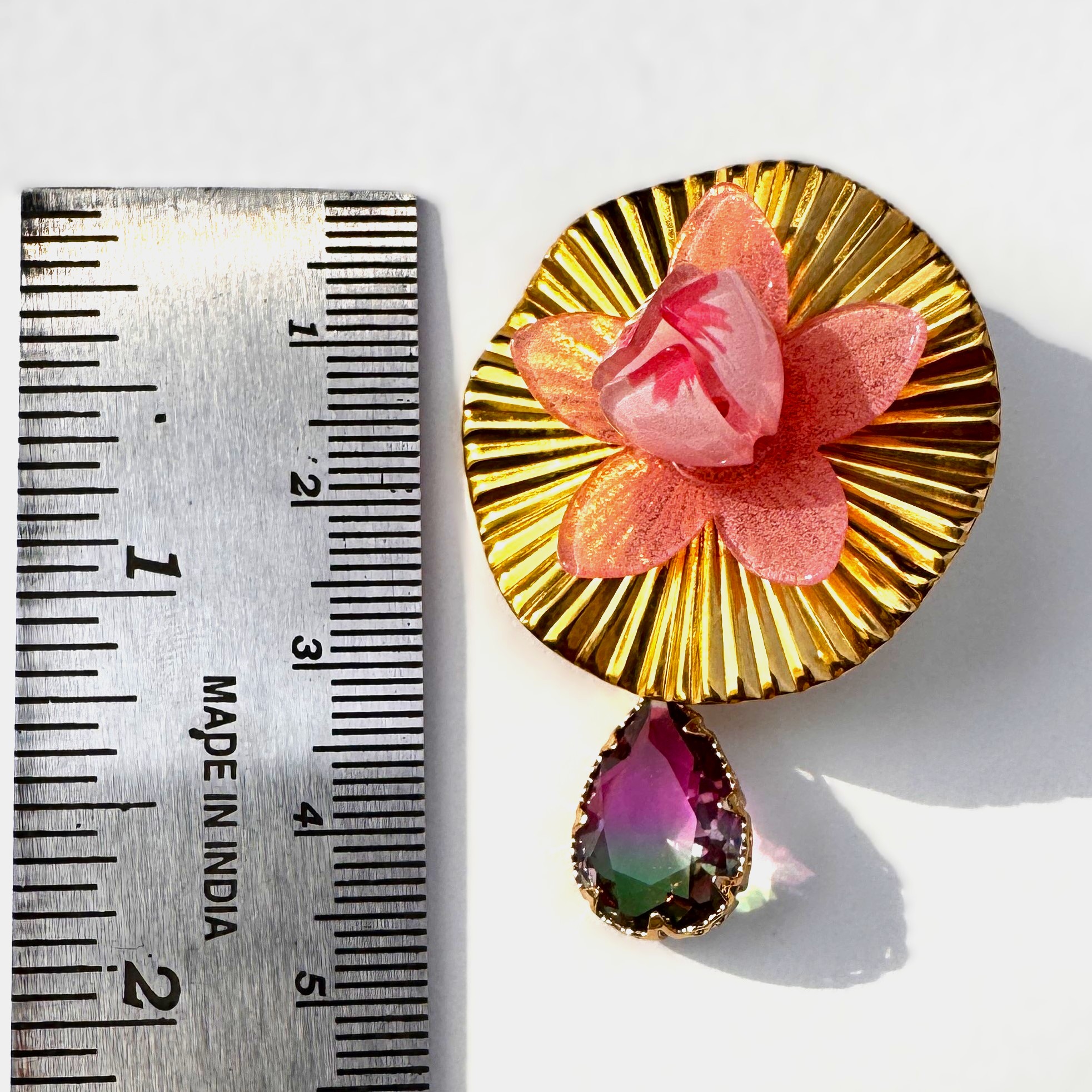 Lotus Pod - on ear