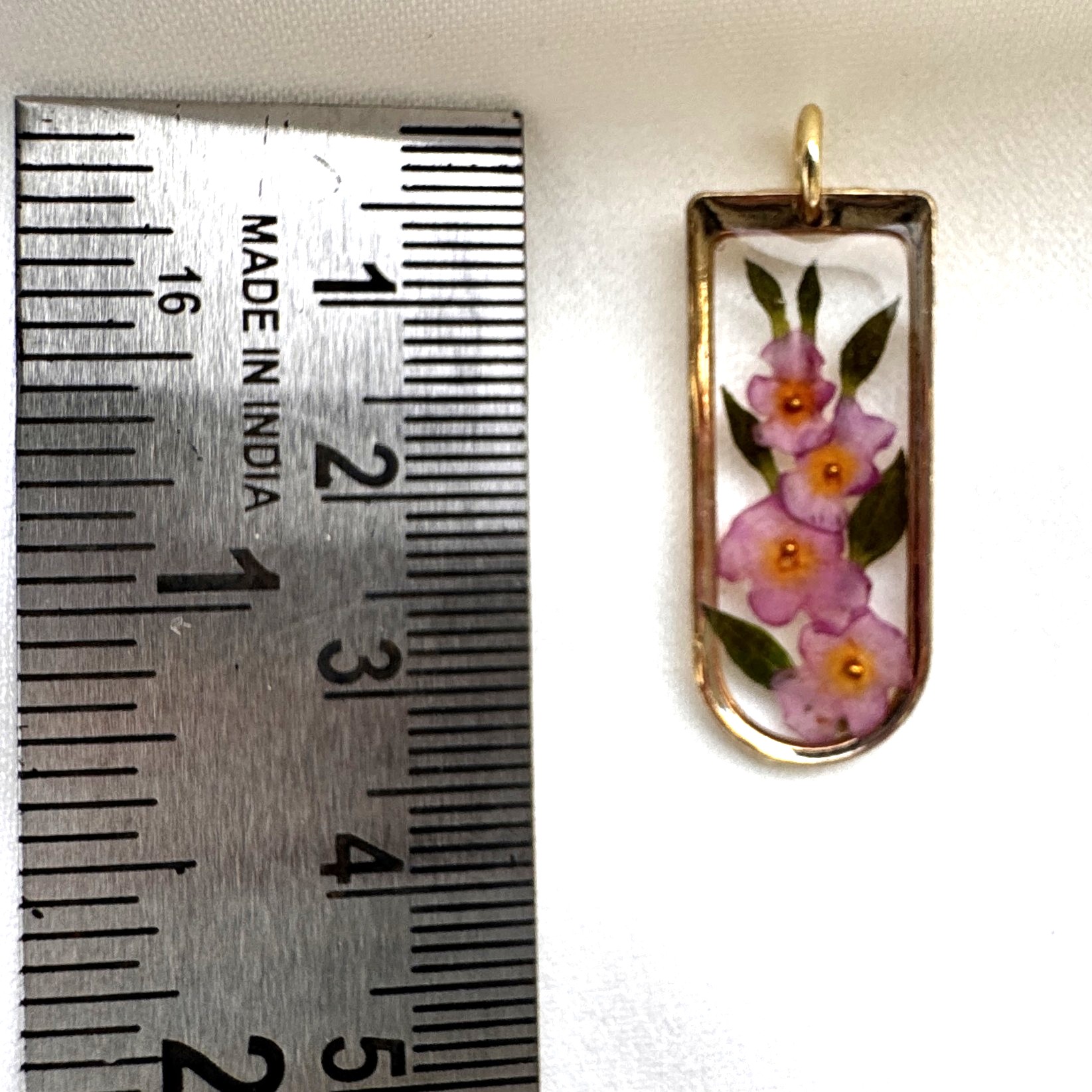 arch-bloom-pendant ear rings
