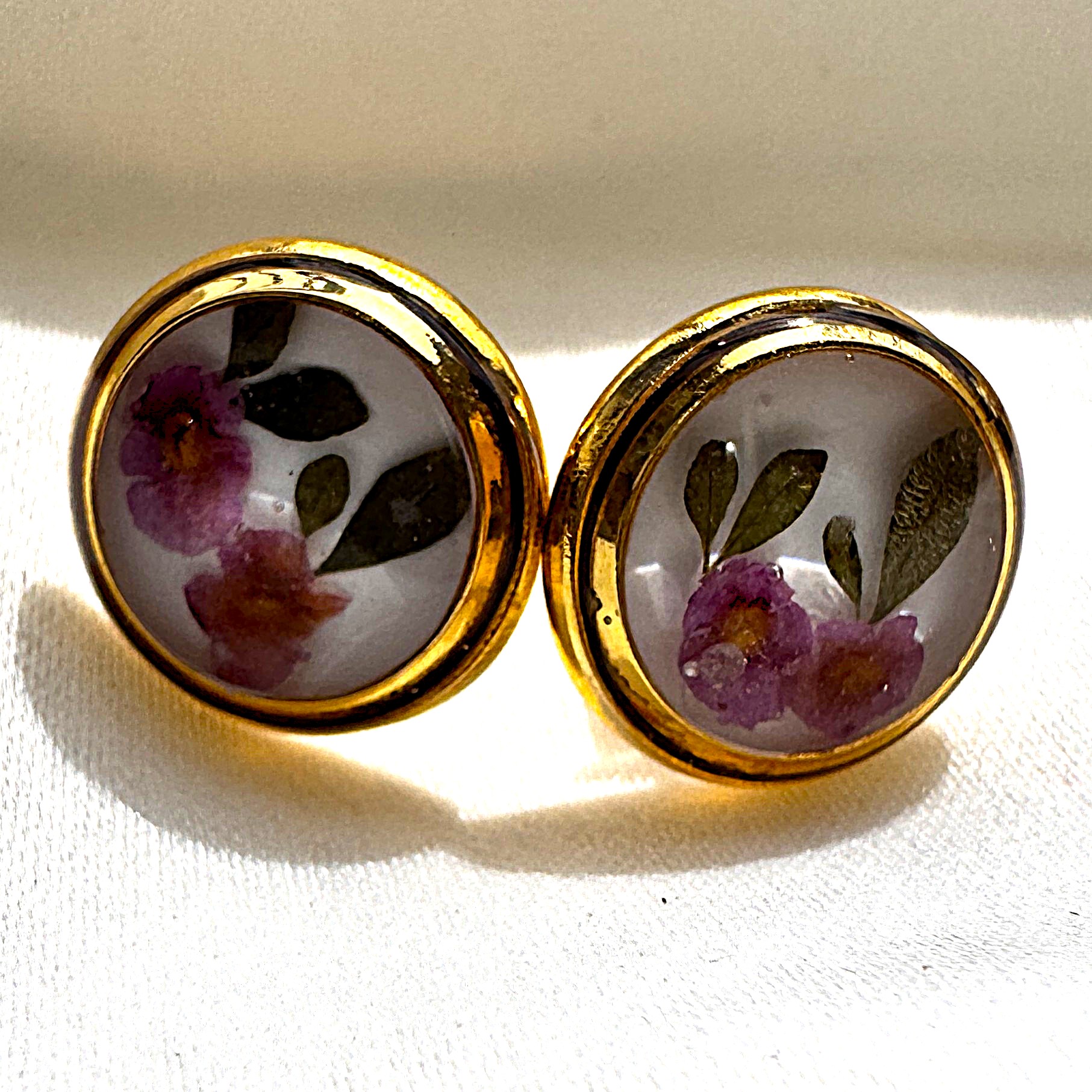 lush-dot ear rings
