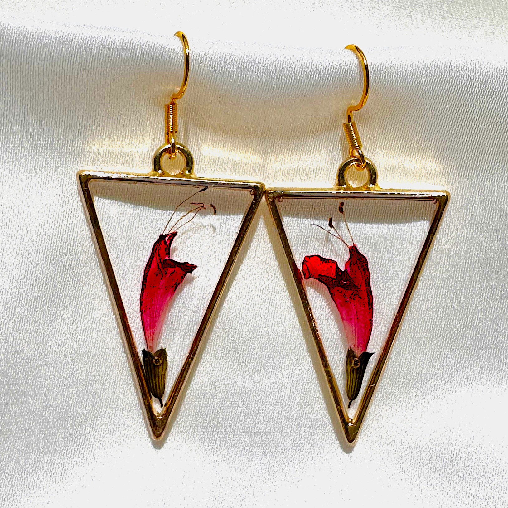 thumbe-drop ear rings